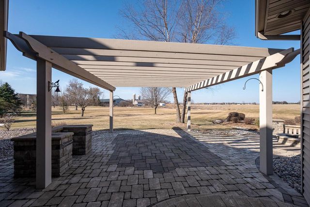 2660 WHITEGATE TRAIL, De Pere, WI 54115