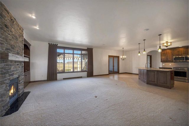 2660 WHITEGATE TRAIL, De Pere, WI 54115