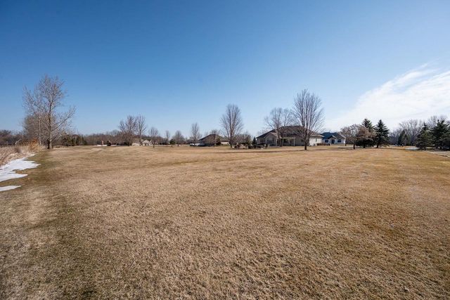2660 WHITEGATE TRAIL, De Pere, WI 54115