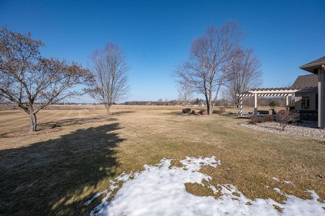 2660 WHITEGATE TRAIL, De Pere, WI 54115