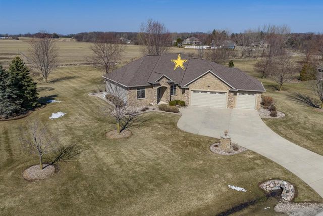 2660 WHITEGATE TRAIL, De Pere, WI 54115