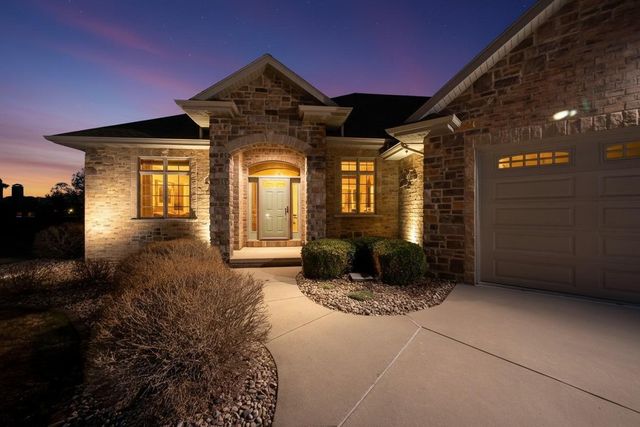 2660 WHITEGATE TRAIL, De Pere, WI 54115