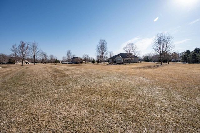 2660 WHITEGATE TRAIL, De Pere, WI 54115