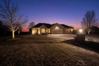 2660 WHITEGATE TRAIL, De Pere, WI 54115
