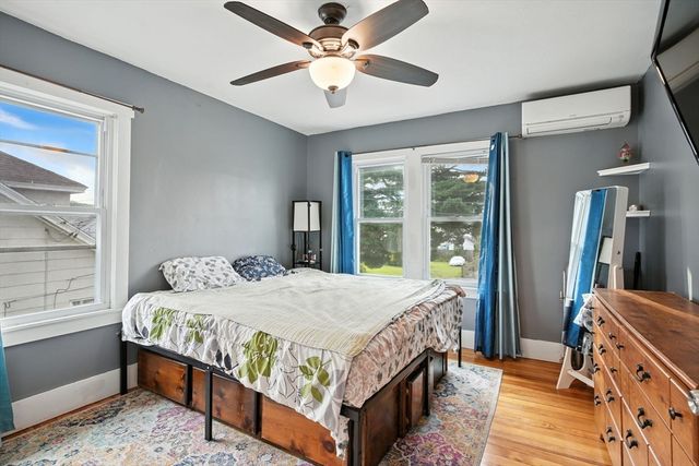 53 Davenport St, Chicopee, MA 01013