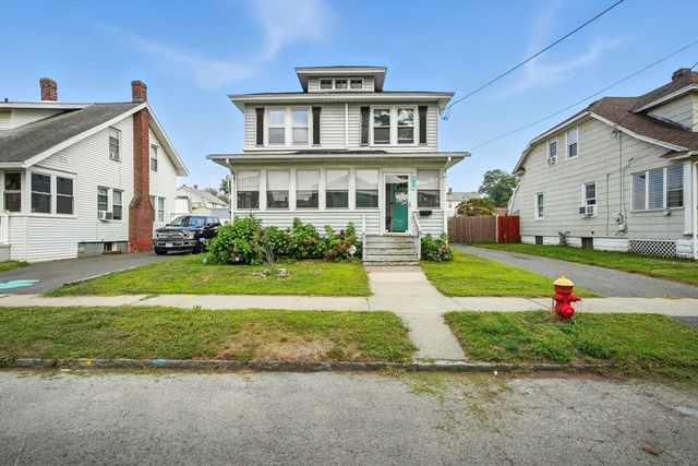 53 Davenport St, Chicopee, MA 01013