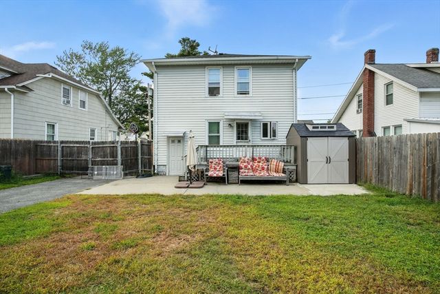 53 Davenport St, Chicopee, MA 01013
