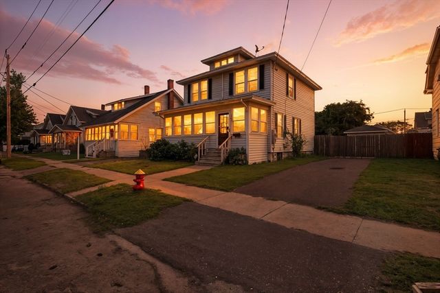 53 Davenport St, Chicopee, MA 01013