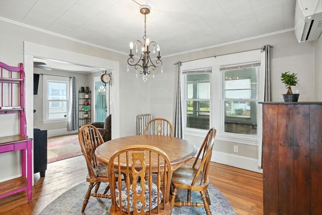 53 Davenport St, Chicopee, MA 01013