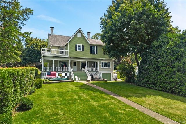 9 Walts Way, Greenwood Lake, NY 10925
