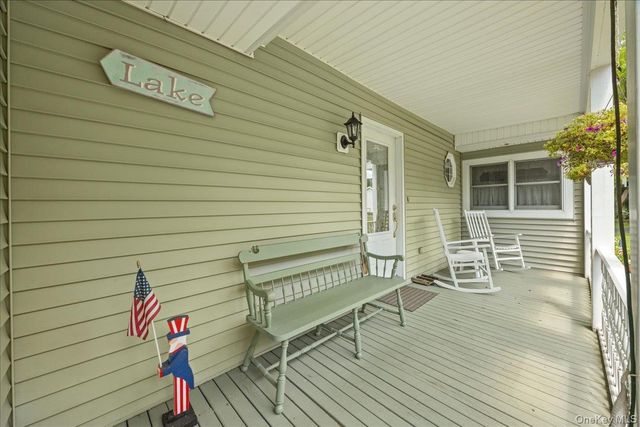9 Walts Way, Greenwood Lake, NY 10925