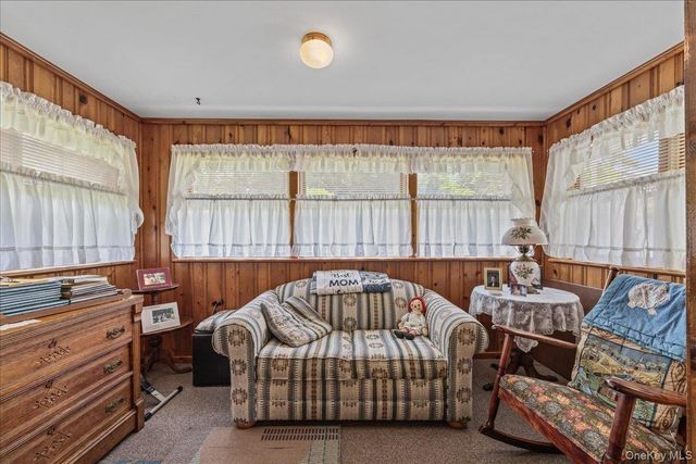 9 Walts Way, Greenwood Lake, NY 10925