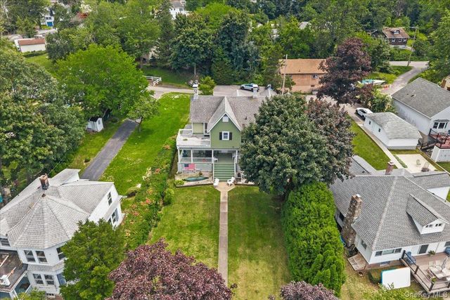 9 Walts Way, Greenwood Lake, NY 10925