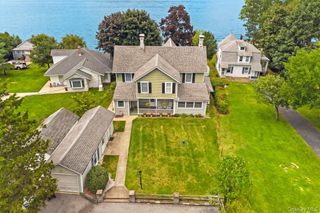 9 Walts Way, Greenwood Lake, NY 10925