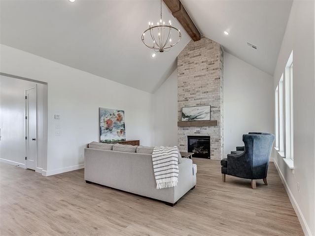 6921 Lake View Court, Cashion, OK 73016