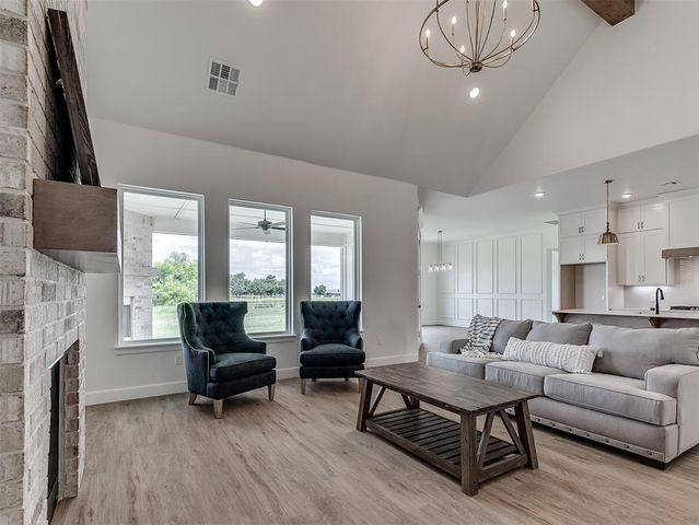 6921 Lake View Court, Cashion, OK 73016