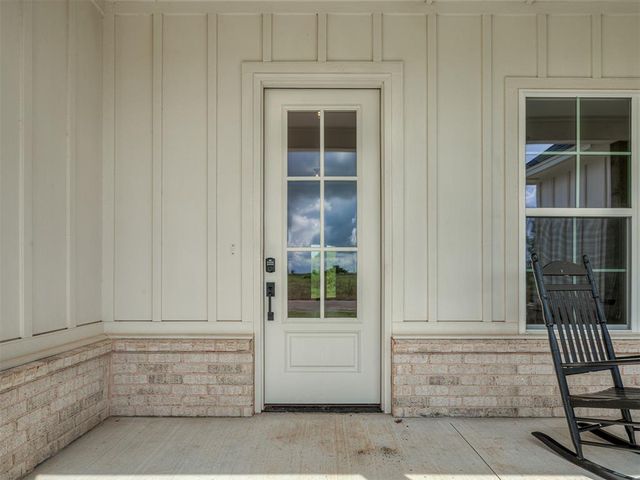 6921 Lake View Court, Cashion, OK 73016