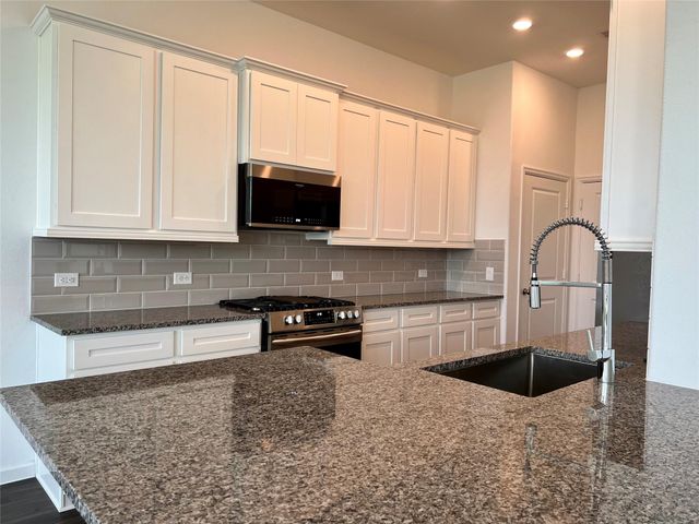 5719 Foggy Vine Court, Fulshear, TX 77441