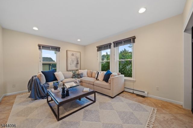 251 High St, Nutley Twp., NJ 07110