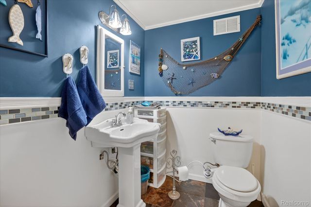 9102 N Genesee Road, Thetford Township, MI 48458