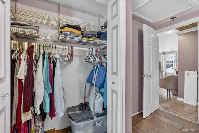 9102 N Genesee Road, Thetford Township, MI 48458