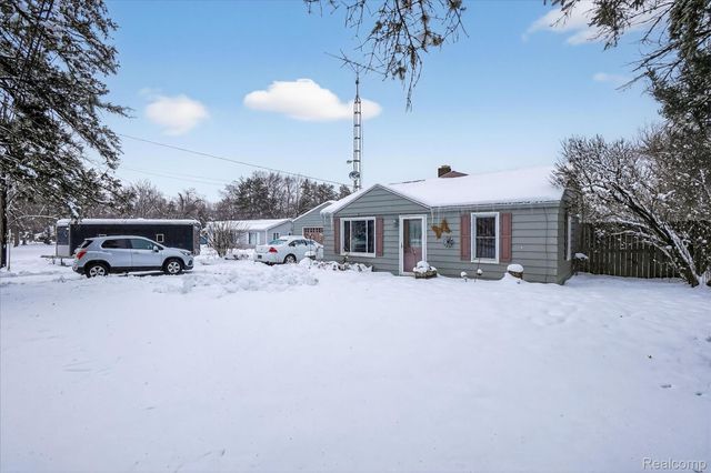 9102 N Genesee Road, Thetford Township, MI 48458