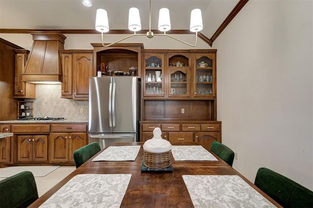 4315 Gallant Fox Drive, Edmond, OK 73025