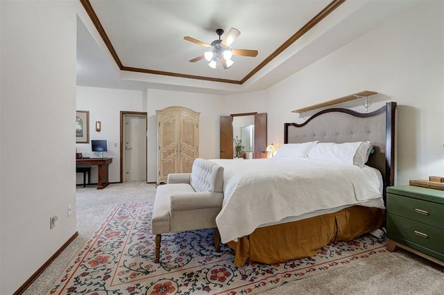 4315 Gallant Fox Drive, Edmond, OK 73025