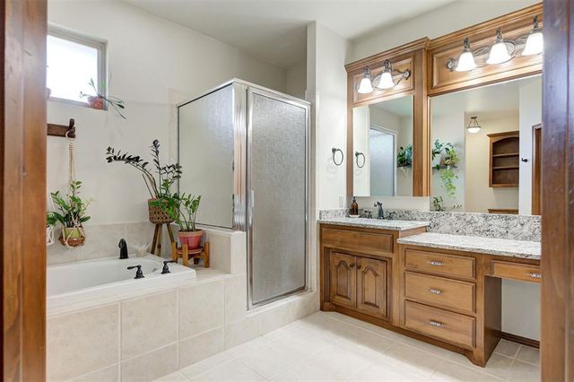 4315 Gallant Fox Drive, Edmond, OK 73025