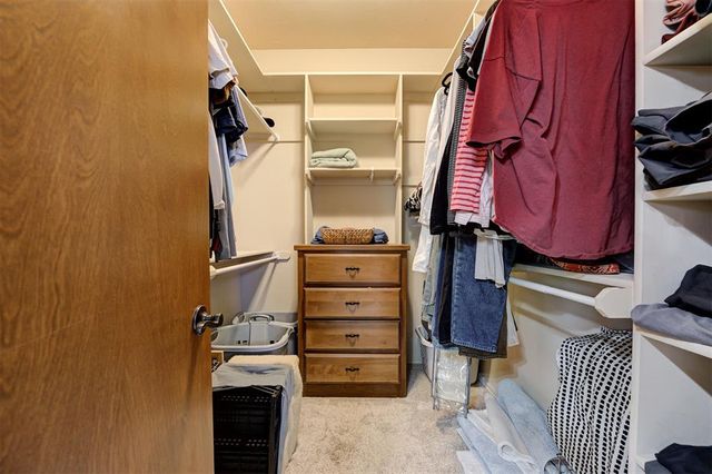 4315 Gallant Fox Drive, Edmond, OK 73025