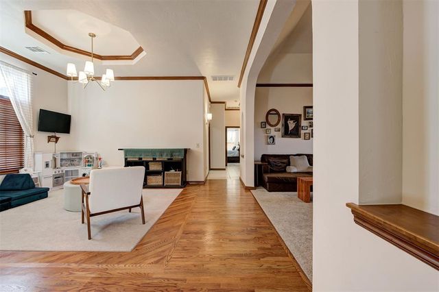 4315 Gallant Fox Drive, Edmond, OK 73025