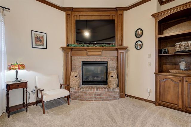 4315 Gallant Fox Drive, Edmond, OK 73025