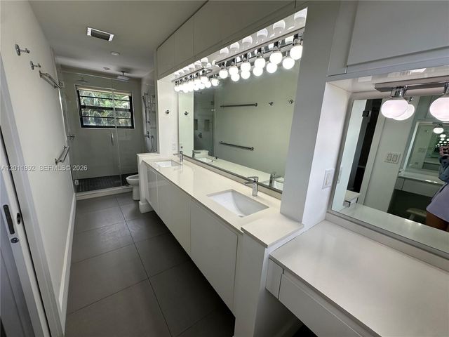 9871 NW 52nd Ln 0, Doral, FL 33178
