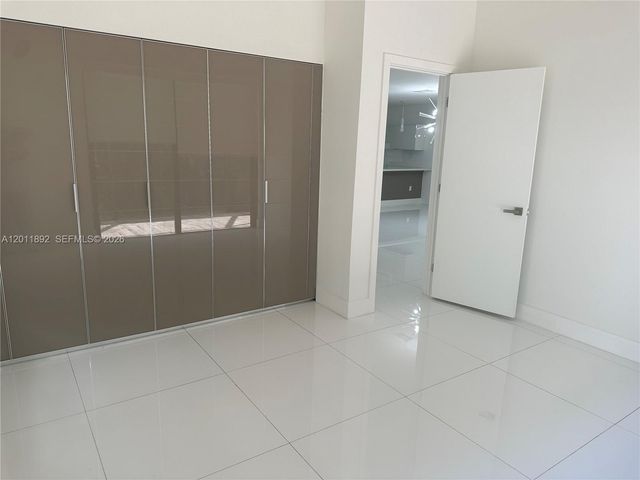 9871 NW 52nd Ln 0, Doral, FL 33178