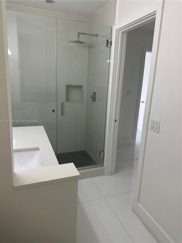 9871 NW 52nd Ln 0, Doral, FL 33178