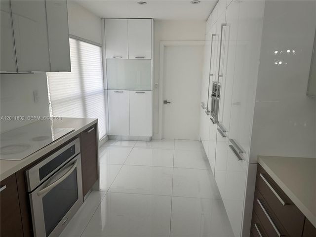 9871 NW 52nd Ln 0, Doral, FL 33178