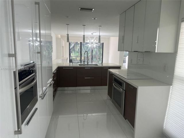 9871 NW 52nd Ln 0, Doral, FL 33178