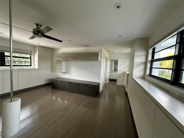 9871 NW 52nd Ln 0, Doral, FL 33178