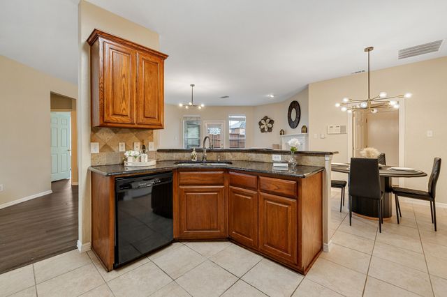 3152 Delaford Drive, Carrollton, TX 75007