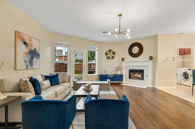 3152 Delaford Drive, Carrollton, TX 75007