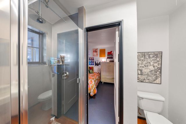 206 Griswold Ave, Modesto, CA 95350