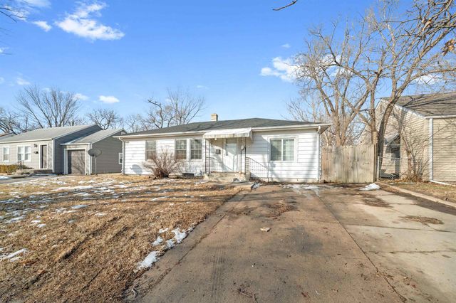 2627 S Washington Ave, Wichita, KS 67216