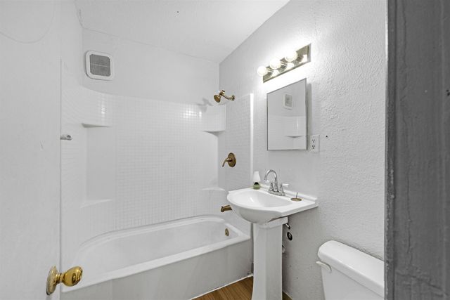 2627 S Washington Ave, Wichita, KS 67216