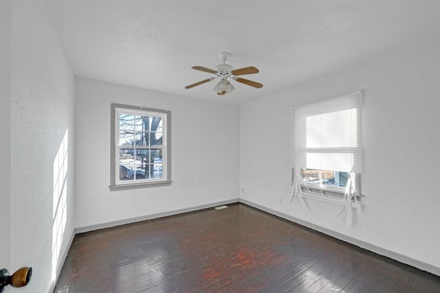 2627 S Washington Ave, Wichita, KS 67216