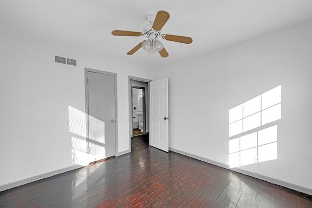 2627 S Washington Ave, Wichita, KS 67216