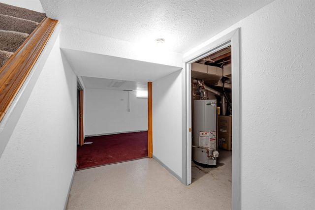 2627 S Washington Ave, Wichita, KS 67216