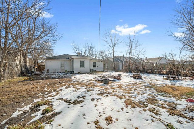 2627 S Washington Ave, Wichita, KS 67216