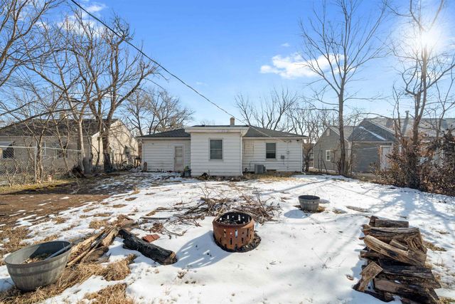 2627 S Washington Ave, Wichita, KS 67216