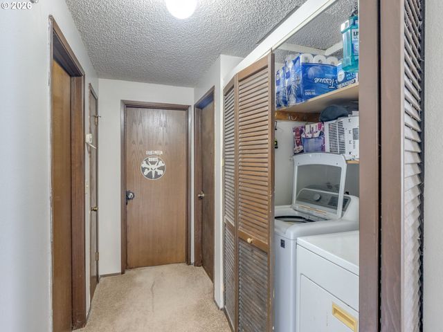 3731 Ne 82ND Ave, Portland, OR 97220