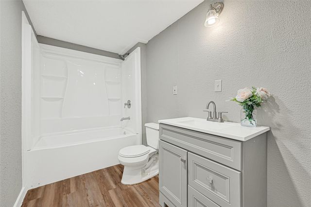 4568 Dunnam Road B, Houston, TX 77365